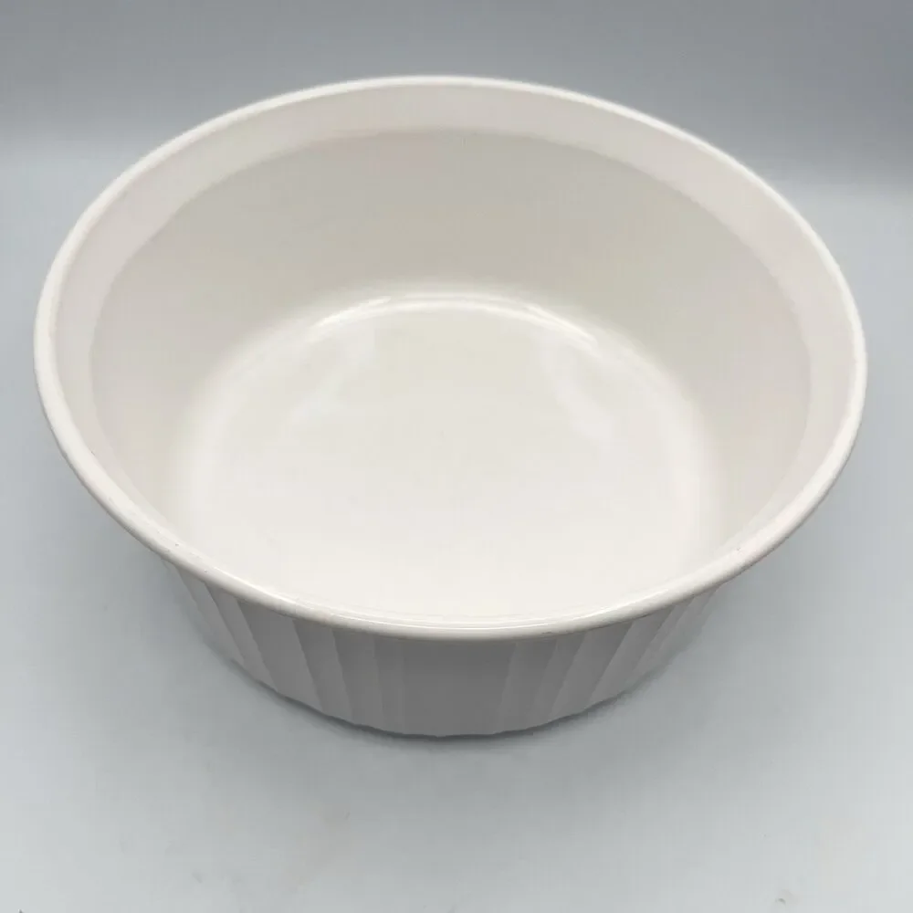 Vtg Corning Ware French White F 1 B 2.5 liter Round Casserole Dish No Lid